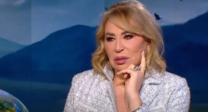 إيناس الدغيدي تكشف عن السر