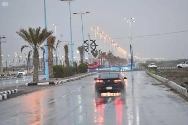 أمطار أعلى من المعدل وحرارة.. طقس السعودية في رمضان 1444