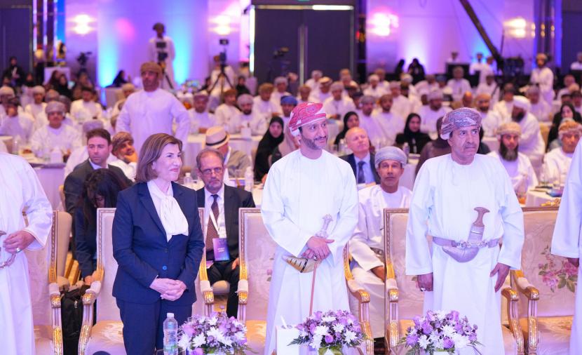 استعراض التجارب العربية والعالمية في انطلاق أعمال “المؤتمر الدولي للتأريخ الشفوي”