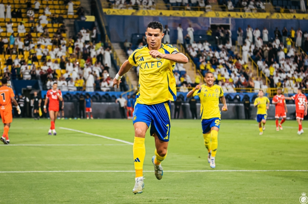 النصر يفتح مفاوضاته مع الدون