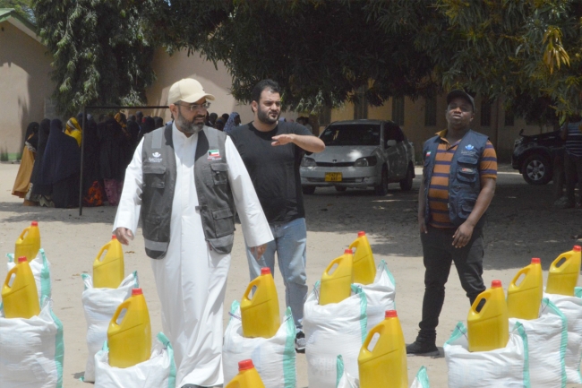 «نماء» وزعت مساعدات على المحتاجين بتنزانيا