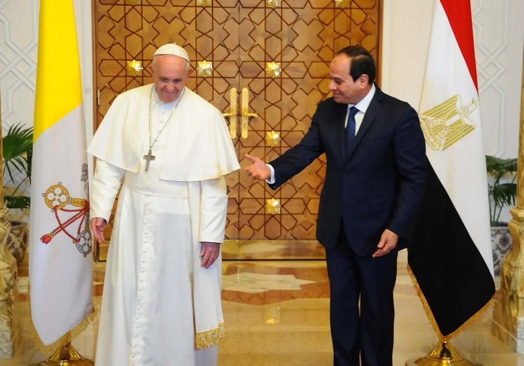 علاقات متميزة بين البابا فرنسيس والرئيس السيسي رحيل بابا الإنسانية والسلام 3 الرئيس السيسي ينعى البابا فرنسيس