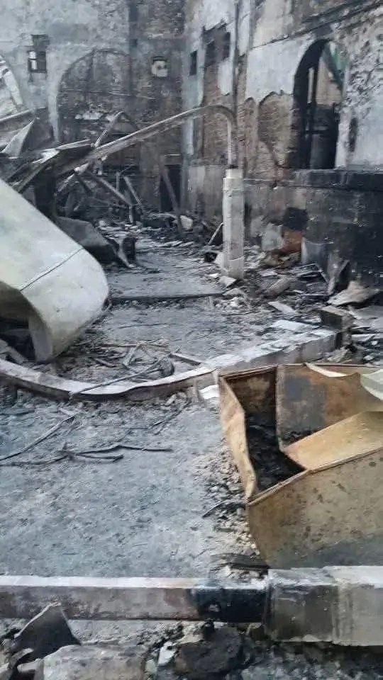 بالصور خسائر فادحة بحريق كنيسة مارجرجس بقنا وسقوط سقفها 5 حريق كنيسة مارجرجس