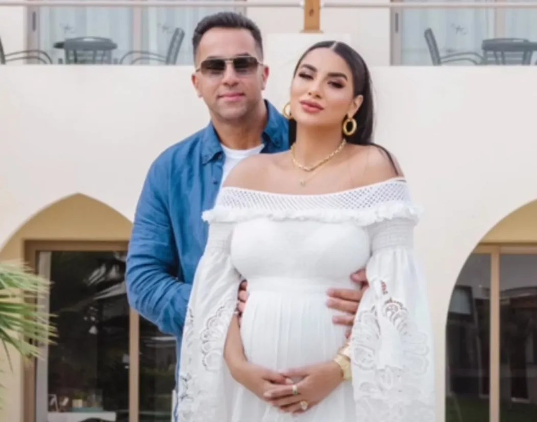 تفاصيل خلاف الفنانة جوري بكر وطليقها بدأت بتشابك الأيدي وانتهت بإشعار تسليم الحضانة 3 الفنانة جوري بكر