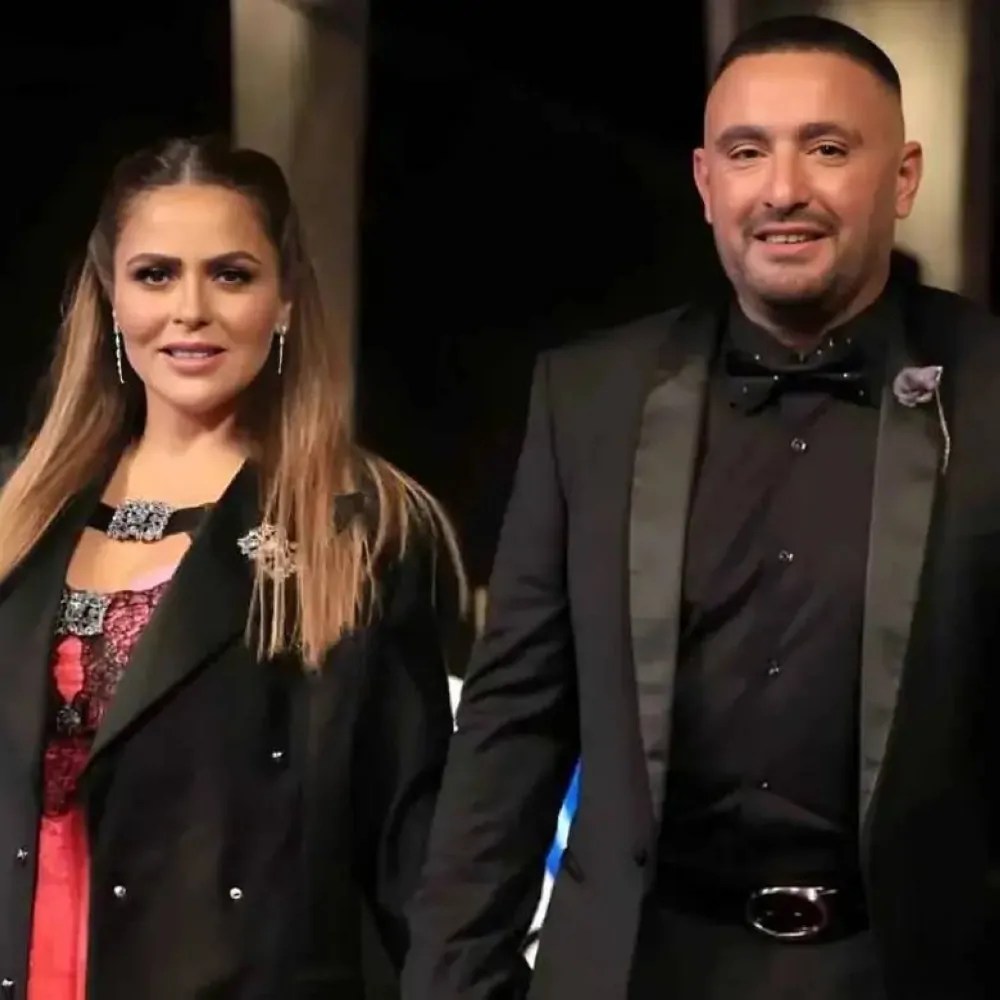 بشكل مفاجئ أحمد السقا يحذف بوست إنفصاله عن مها الصغير وهذا رد فعل زوجته 2 أحمد السقا يعلن انفصاله