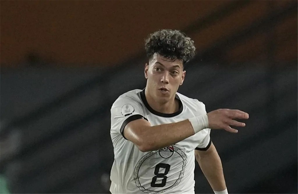 إمام عاشور لاعب النادي الأهلي يواجه الحبس 6 أشهر وانباء عن تعرضه لوعكة صحية مفاجئة 4 استبعاد إمام عاشور