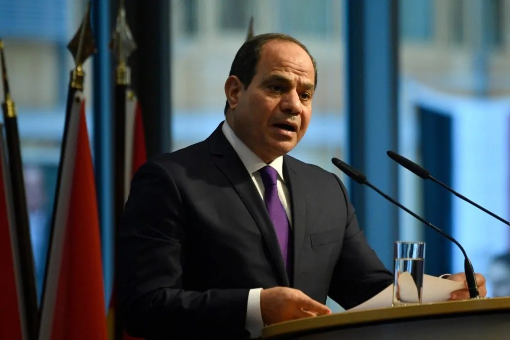 الرئيس السيسي يصدق على 3 قرارات جمهورية هامة وتكليفات حاسمة للحكومة 2 توجيهات الرئيس السيسي