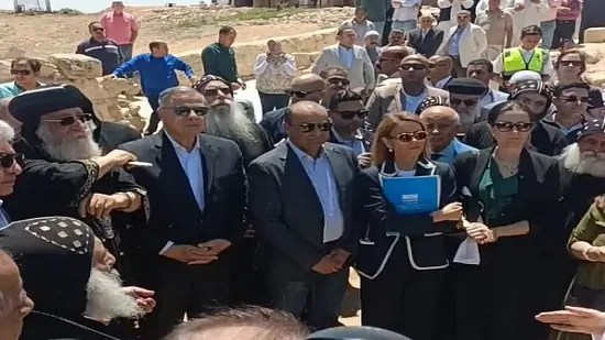 بالصور البابا تواضروس الثاني بحضور وزير السياحة و مدير مكتب اليونيسكو والآثار يتفقد منطقة أبومينا الأثرية 2 البابا تواضروس الثاني يتفقد منطقة أبومينا الأثرية