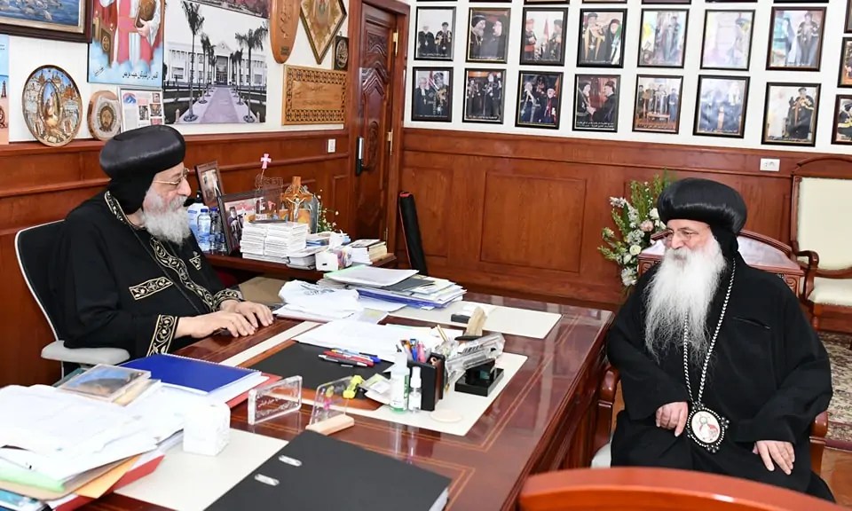 بالصور تفاصيل لقاء البابا تواضروس الثاني مع أربعة من الآباء الأساقفة بالمقر البابوي 2 لقاء البابا تواضروس الثاني