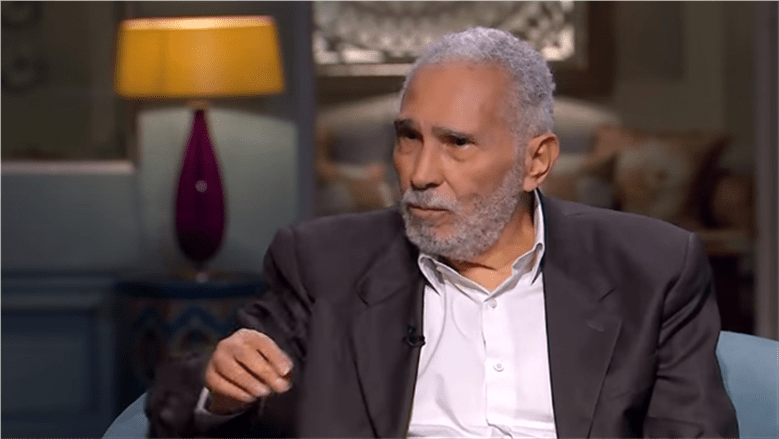 رئيس الوزراء يعتذر لعبد الرحمن أبو زهرة كرامة كبار السن خط أحمر 2 عبد الرحمن أبو زهرة