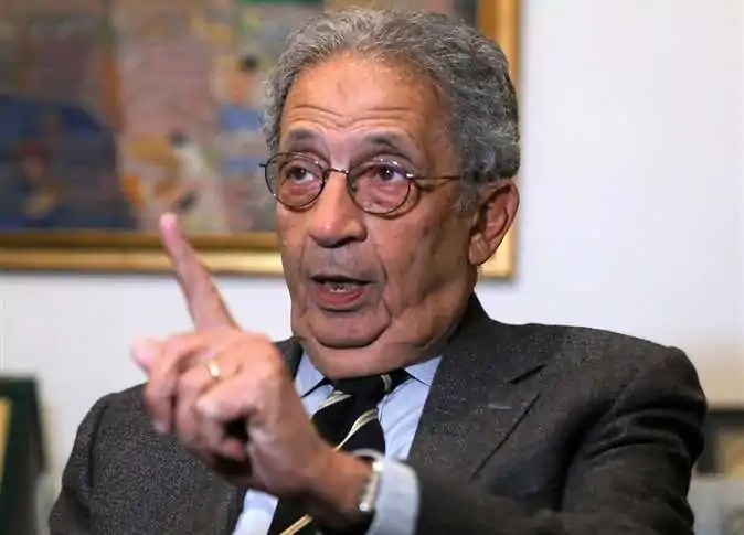 عمرو موسى يفاجئ عمرو أديب على الهواء بيشمت في شخصي الفقير 2 عمرو موسى