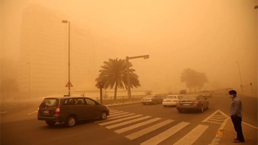 نجيب ساويرس يتسائل هي فين العاصفة الترابية دي و هيئة الأرصاد تجيب 2 منخفض خماسي يضرب البلاد