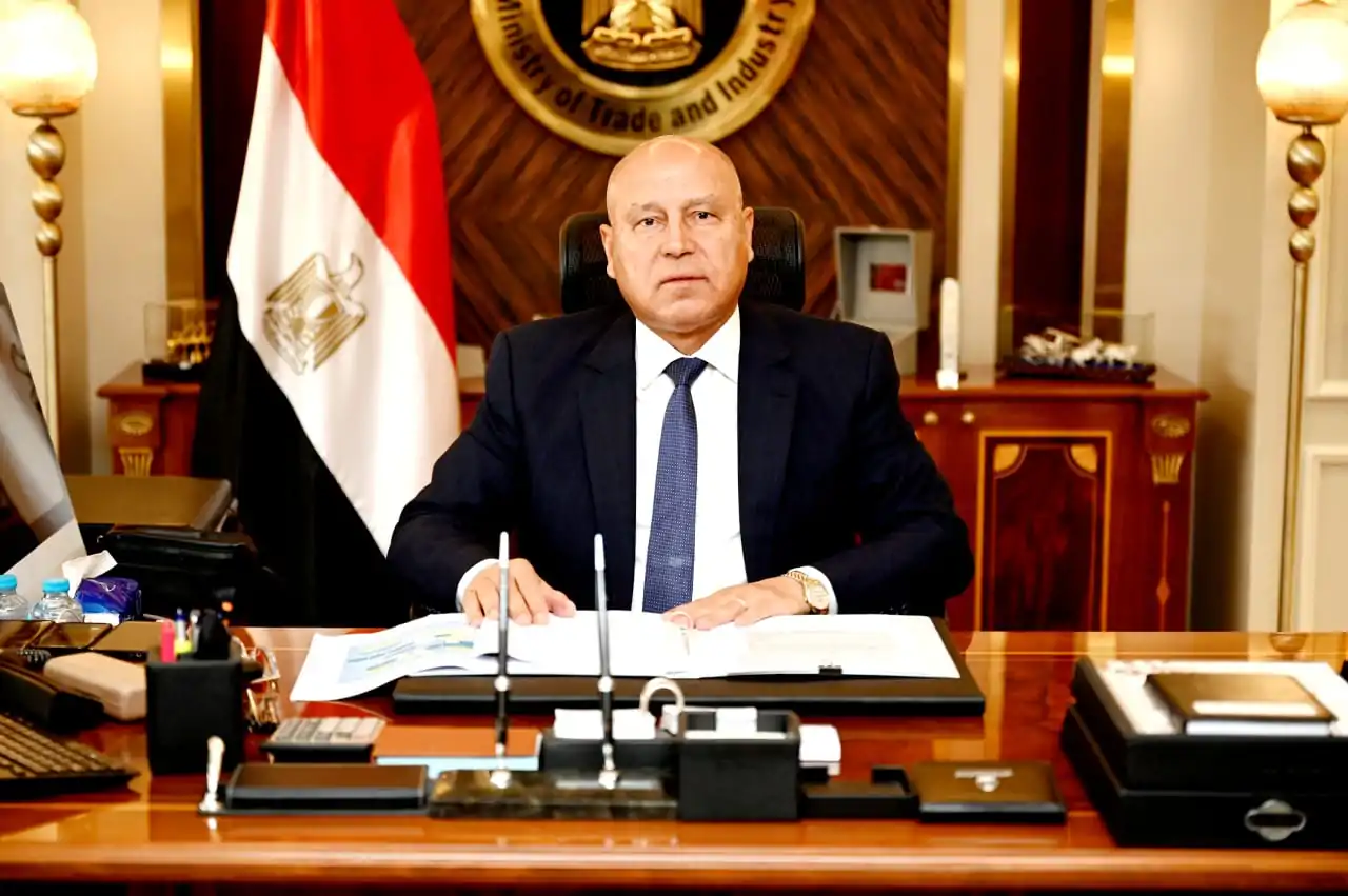 لسه مشوفتش حاجة الفريق كامل الوزير يوجه رسالة لـ سميح ساويرس 3 كامل الوزير الحكومة تتعامل بإنصاف