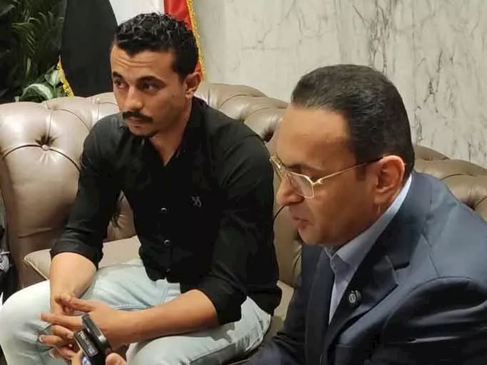 لحظة مؤثرة بالفيديو تفاصيل اتصال المهندس نجيب ساويرس مع نجل سائق الشهامة ربنا بعت الرقم ليا 3 اتصال نجيب ساويرس