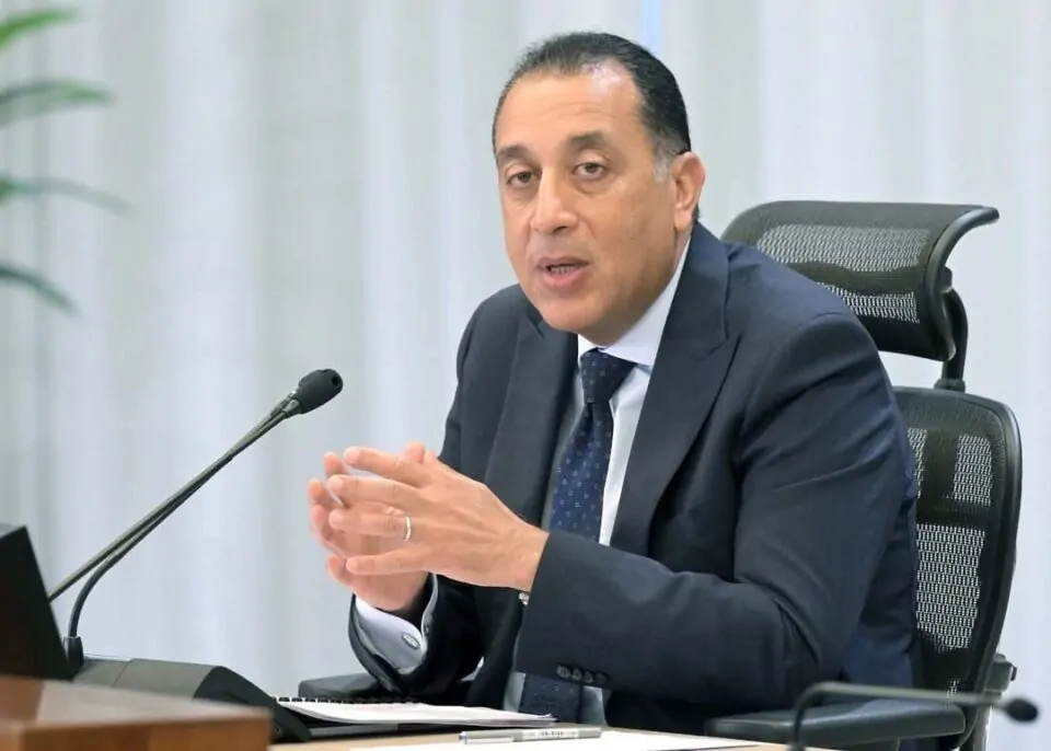الرئيس السيسي يصدر تكليفات و5 قرارات هامة للحكومة ورجال كبار الدولة 5 قرارات هامة للحكومة