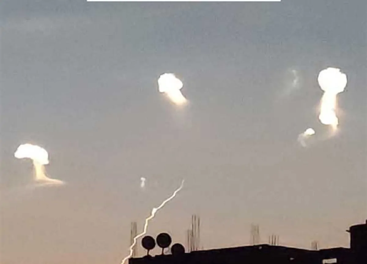 هيئة الرقابة النووية تحسم الجدل وتطمئن المصريين بشأن الوهج المنتشر في سماء مصر الساعات الماضية 3 الرقابة النووية تكشف