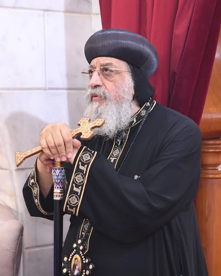 بالصور البابا تواضروس الثاني يصلى العشية من كنيسة السيدة العذراء والشهيدة مارينا بالعلمين 3 البابا تواضروس الثاني