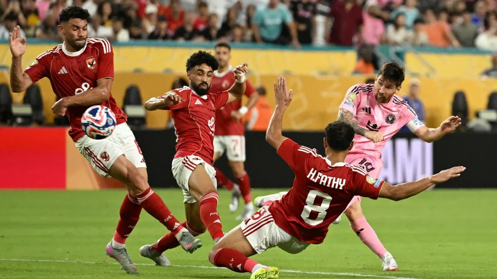فرص النادي الأهلي للصعود من مرحلة المجموعات عقب الهزيمة أمام بالميراس 4 فرص النادي الأهلي للصعود