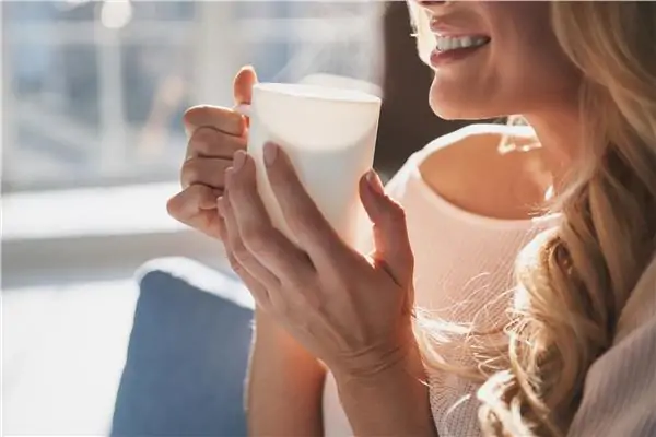 كيفية التخلص من مشكلة الانتفاخ بمشروب طبيعي بسيط وسحري 3 التخلص من مشكلة الانتفاخ
