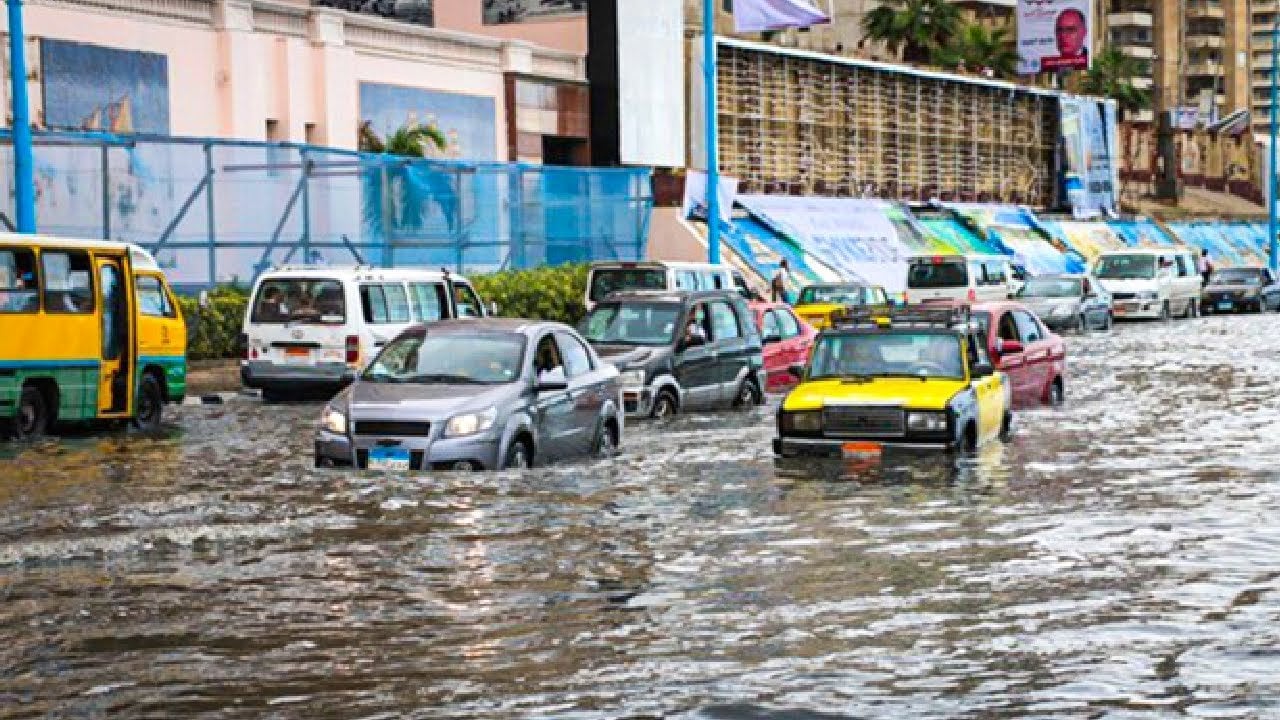 صاحب التوكتوك الغارق في عاصفة الإسكندرية يروي تفاصيل الحادث حاول إنقاذ سيدتين 2 عواصف رعدية وأمطار