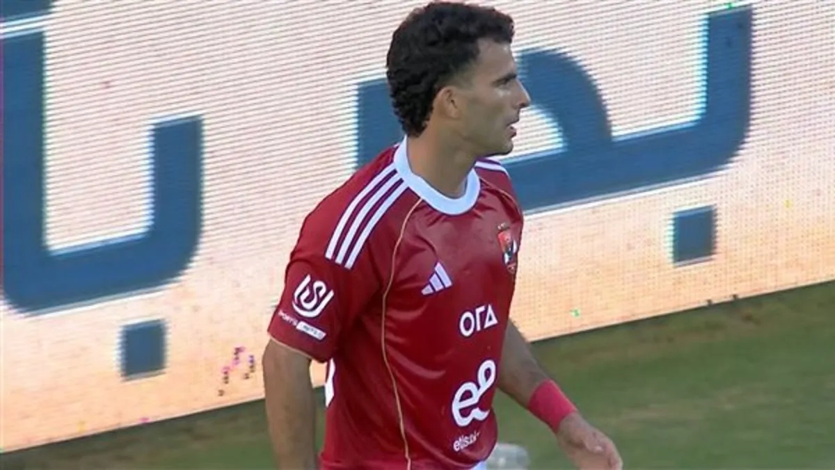 طلبتها ألعبها ومرضاش زيزو يكشف لأول مرة تفاصيل إهدار تريزيجيه ركلة جزاء الأهلي فى ميامى 2 زيزو يتحدث عن أزمة ركلة الجزاء