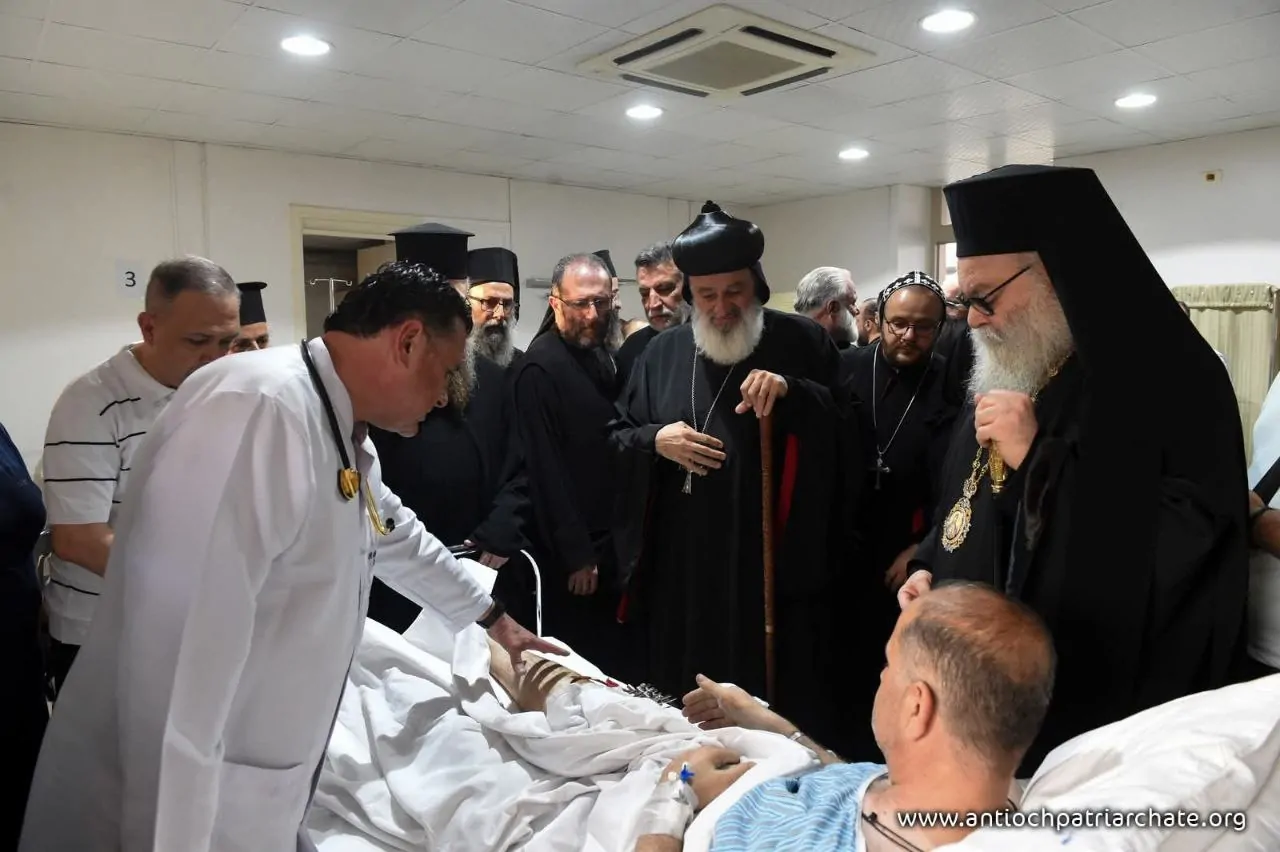 شيخ لبناني يحرض ضد البطريرك يوحنا العاشر بعد انتقاده غياب أحمد الشرع عن جنازة شهداء كنيسة مار إلياس 4 البطريرك يوحنا العاشر