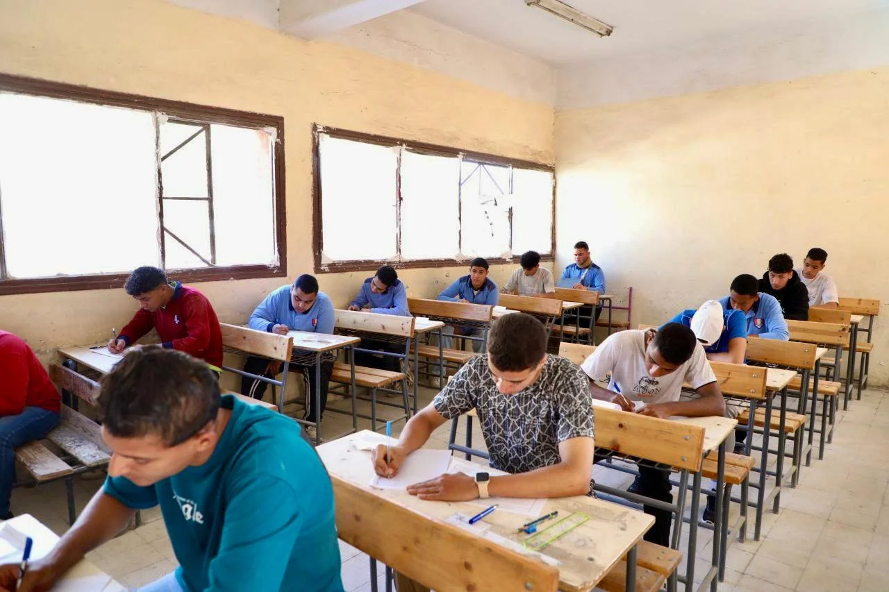 مدارس البترول بعد الإعدادية بديل الثانوية العامة تعرف على شروط التقديم والأوراق 5 الطلاب