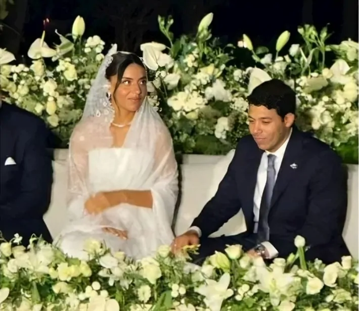من داخل غرفة خاصة كيف تابع عادل إمام حفل زفاف حفيده الأول 3 حفيد عادل إمام