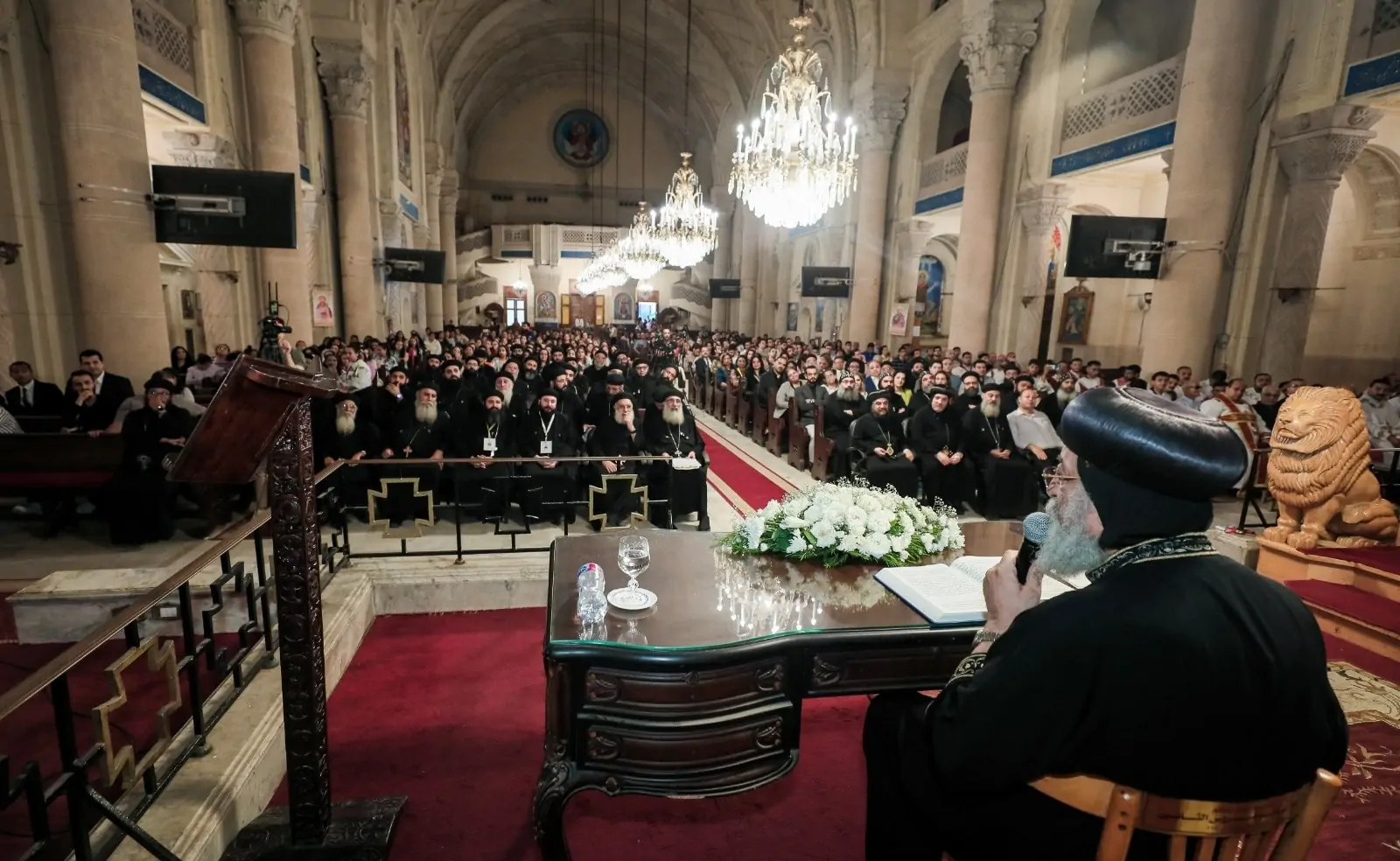 بالصور تفاصيل لقاء البابا تواضروس بالدارسين وأعضاء هيئة تدريس الكلية الإكليريكية بالإسكندرية 3 لقاء البابا تواضروس بالدارسين