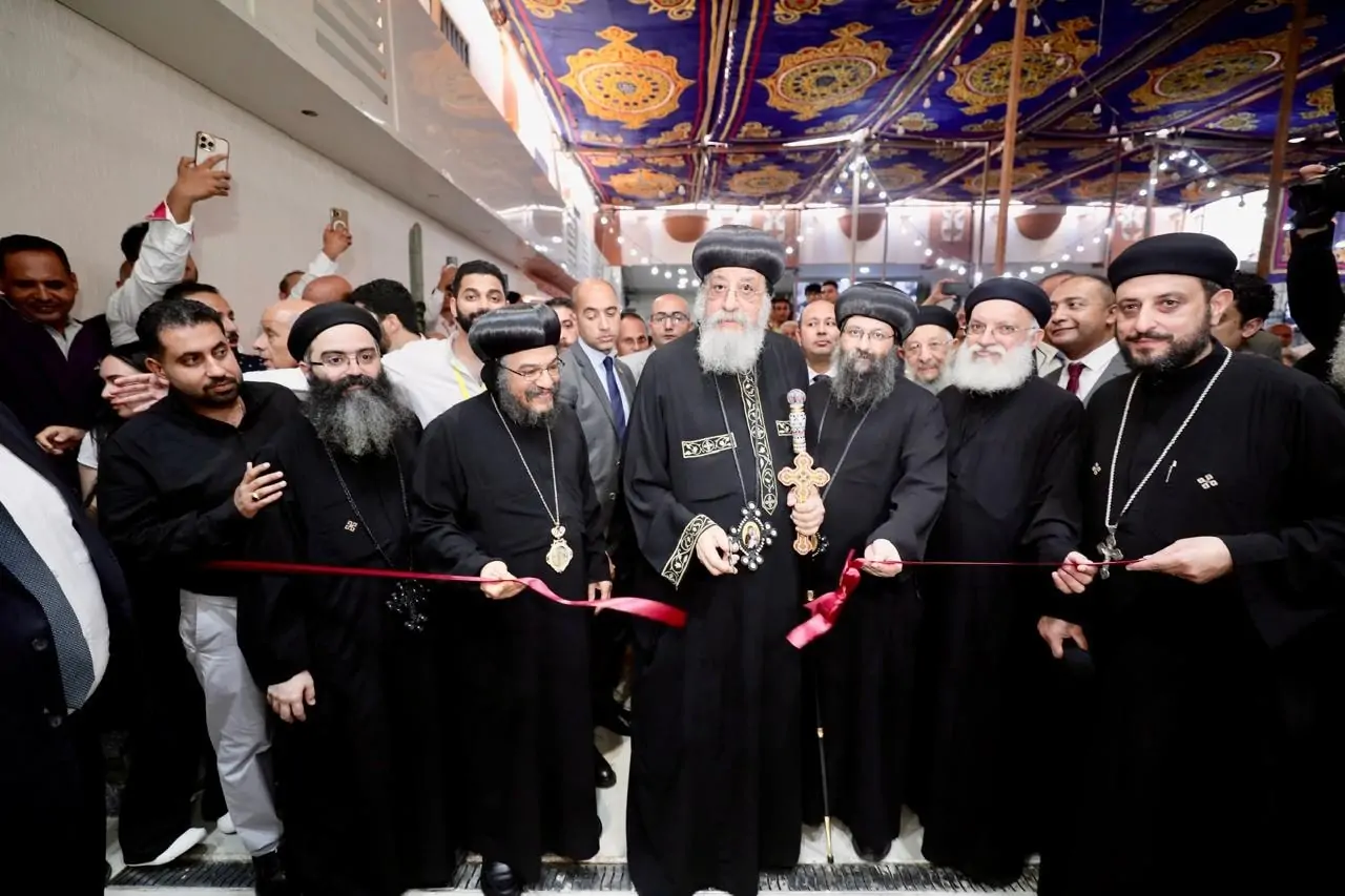 بالصور البابا تواضروس من كنيسة القديسين بسيدي بشر وجود الشهداء في الكنيسة بمثابة مصدر طاقة لها 4 البابا تواضروس من كنيسة القديسين