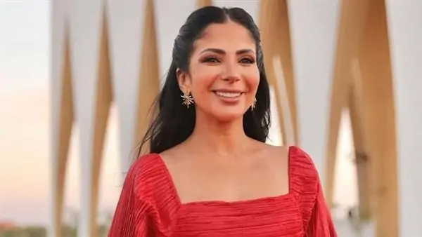 كشف تفاصيل أزمة الفنانة منى زكي عقب إلزامها دفع أكثر من 3 مليون ونصف لبيعها شقة مرهونة 4 أزمة الفنانة منى زكي