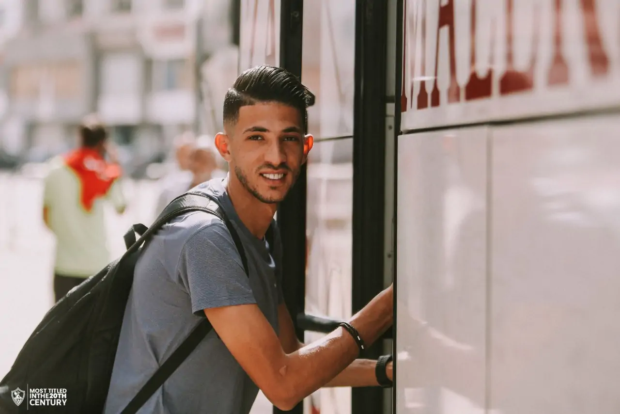 أزمة في الزمالك بعد ظهور أحمد فتوح في حفلة بالساحل الشمالي خرج من المعسكر بداعي ظرف عائلي 4 أزمة أحمد فتوح لاعب نادي الزمالك