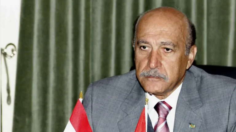 رد علاء مبارك على تعليق نجيب ساويرس في ذكرى وفاة عمر سليمان نائب الرئيس الراحل حسني مبارك يثير تفاعلا 4 ذكرى وفاة عمر سليمان