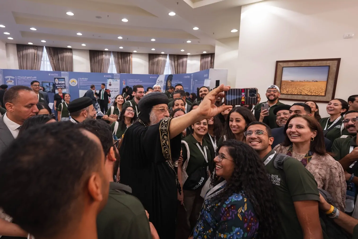 البابا تواضروس الثاني يفتتح معرض لوجوس