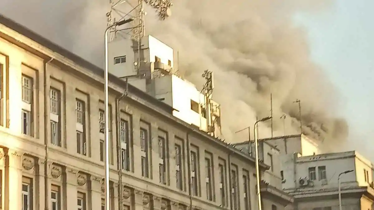 توجيه عاجل من محافظ القاهرة بعد حريق سنترال رمسيس لبيان مدى تأثر المبنى 2 سنترال رمسيس