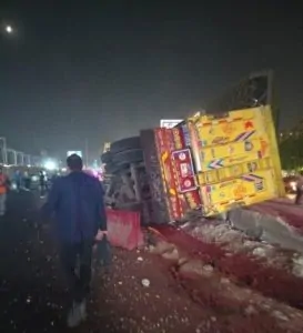 تفاصيل حادث الدائري المروري