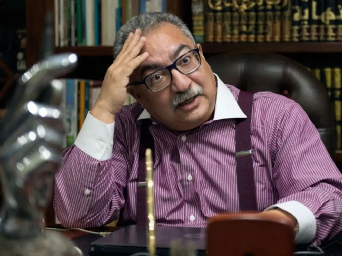 كشف سرطان التعصب والتطرف بمجتمعنا تعليق إبراهيم عيسى على واقعة اعتداء أولياء الأمور على معلمة مسيحية 2 إبراهيم عيسى