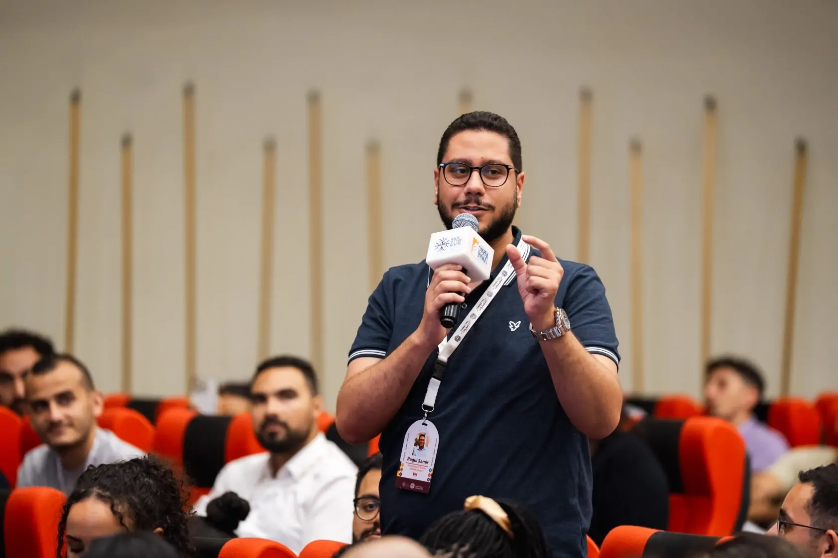 شباب ملتقى لوجوس