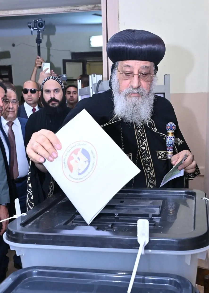 تفاصيل لقاء البابا تواضروس الثاني بالسفير البريطاني بالمقر البابوي بالقاهرة 3 البابا تواضروس الثاني