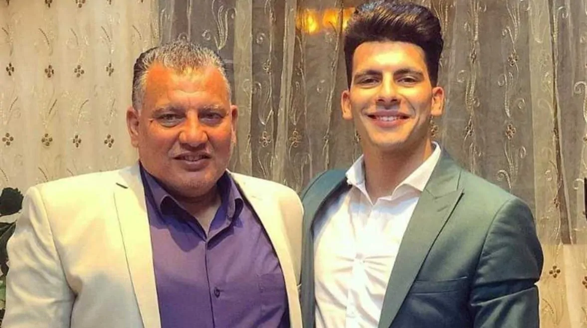 أحمد مصطفى زيزو يفاجئ الجميع بصورة مثيرة برفقة زوجته بعد هتاف جماهير الزمالك باسمها 4 والد زيزو
