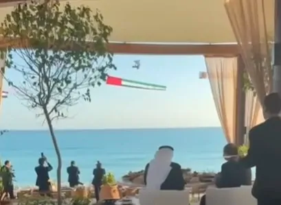 شاهد الرئيس السيسي والشيخ محمد بن زايد على شاطئ البحر في العلمين يتناولان الإفطار 3 الرئيس السيسي والشيخ محمد بن زايد
