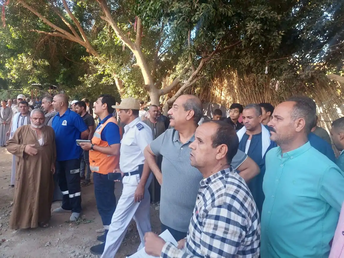 بالصور انهيار منزل بأسيوط ومصرع أب ونجله وإصابة 3 3 انهيار منزل بأسيوط