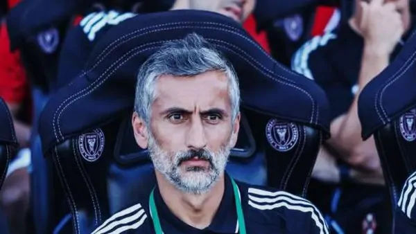 بعد أنباء عن رحيل المدرب خوسيه روبيرو أسماء المرشحين لتدريب الأهلى 4 مدرب الأهلي يشيد بالمعسكر