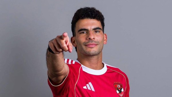 أزمة جديدة تهدد النادي الأهلي بسبب صفقة زيزو واللاعب يتلقى عرضًا للرحيل 3 عقود زيزو في الأهلي