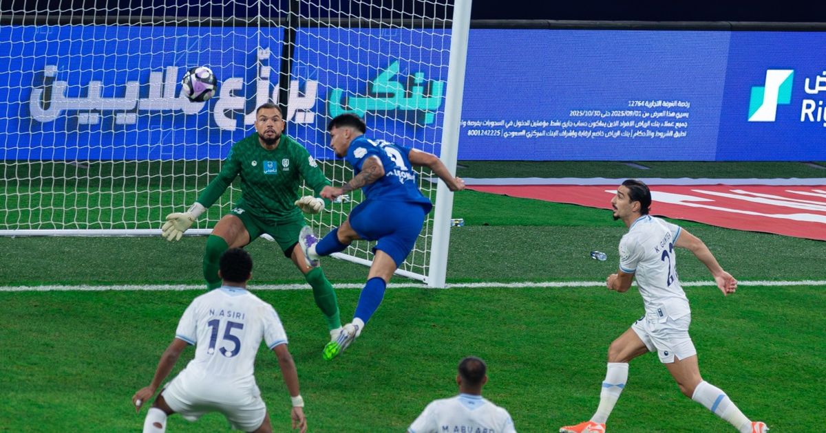 ليوناردو يحتفل بعودته لدوري روشن وهدف تاريخي لناري