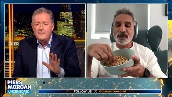 باسم يوسف يُشعل السوشيال ميديا بـ اللب المصري في حواره مع بيرس مورجان