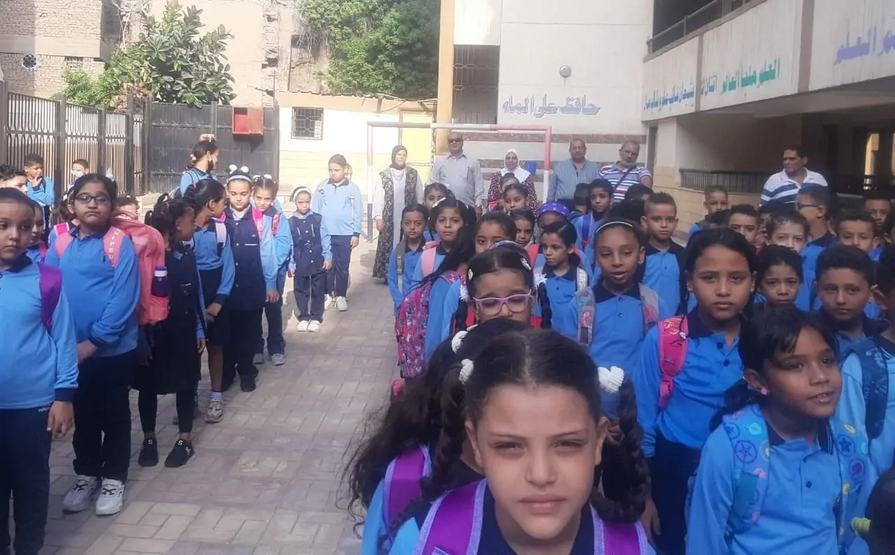 أولياء أمور المدارس يستغيثون بسبب زيادة المصروفات ورفع أسعار الكتب