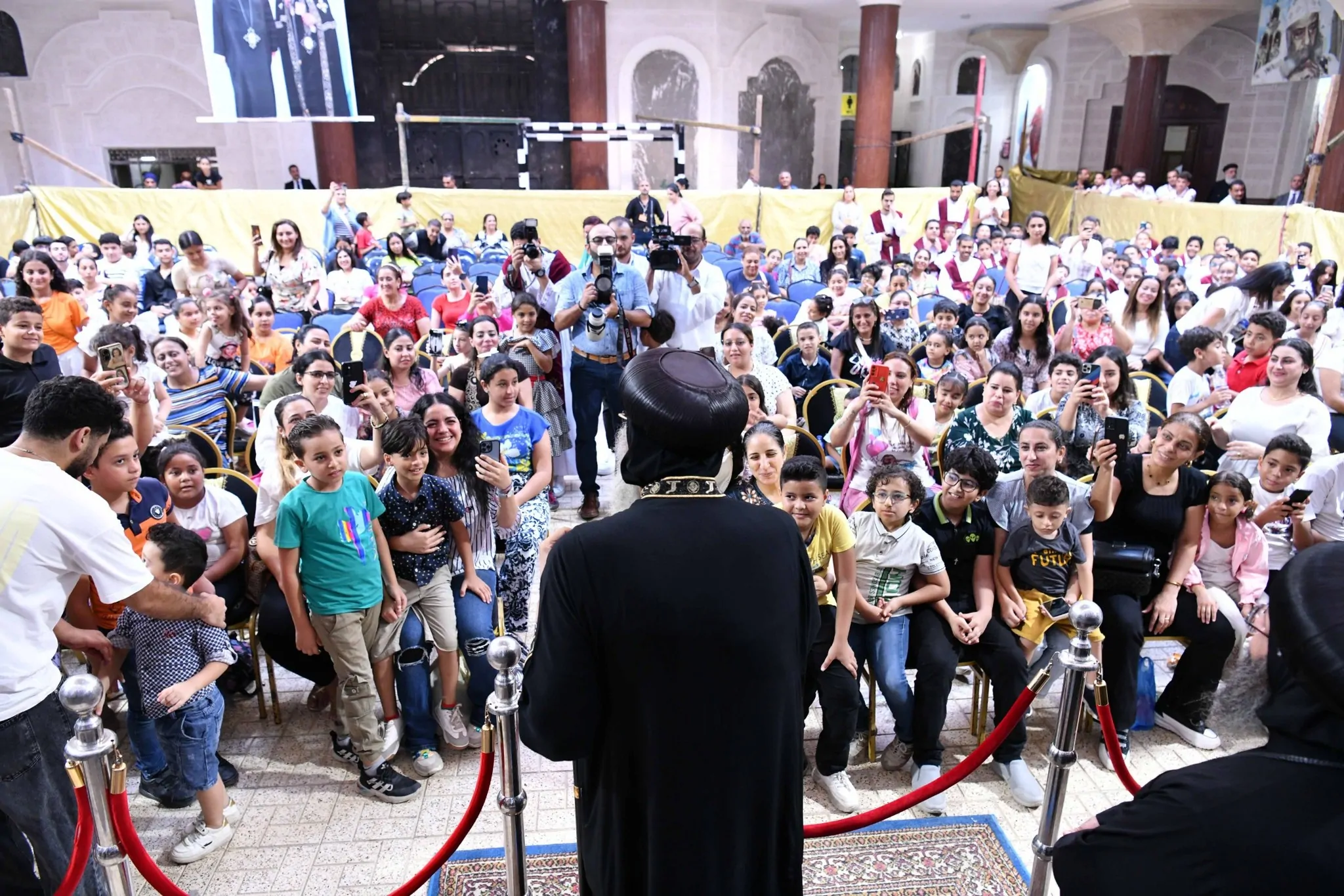 بالصور عظة البابا تواضروس الثاني عن الانتظار والإيمان في اجتماع الأربعاء استكمال لحكايات الشجرة المغروسة 3 البابا تواضروس الثاني