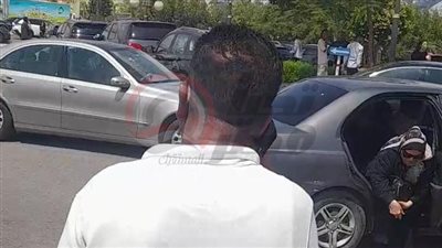 انهيار مريم عامر منيب في جنازة عمرو ستين