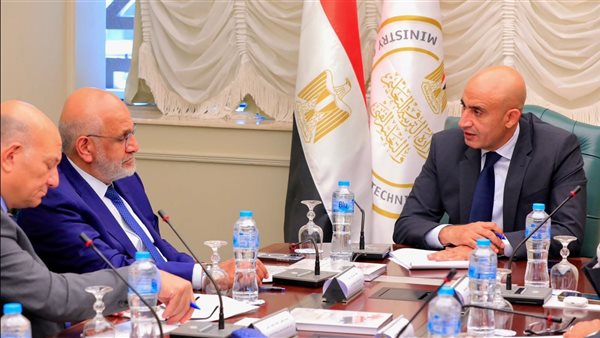 وزير التعليم يبحث مع المدير التنفيذي لمصر بالبنك الدولي تعزيز التعاون لتطوير التعليم